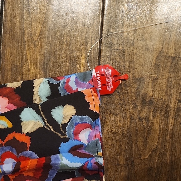 Johnny Was Calanthe Tennis Skirt Floral Multicolor Built In Shorts size XS - Picture 8 of 9